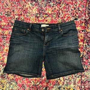 Loft 6” inseam jean short
